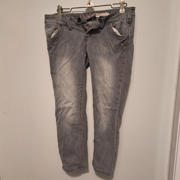 Grey short-leg jeans - Picture 1 of 7